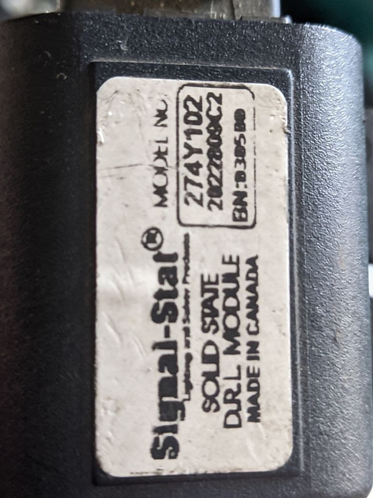 модуль управления дневным ходовым светом б/у - 1